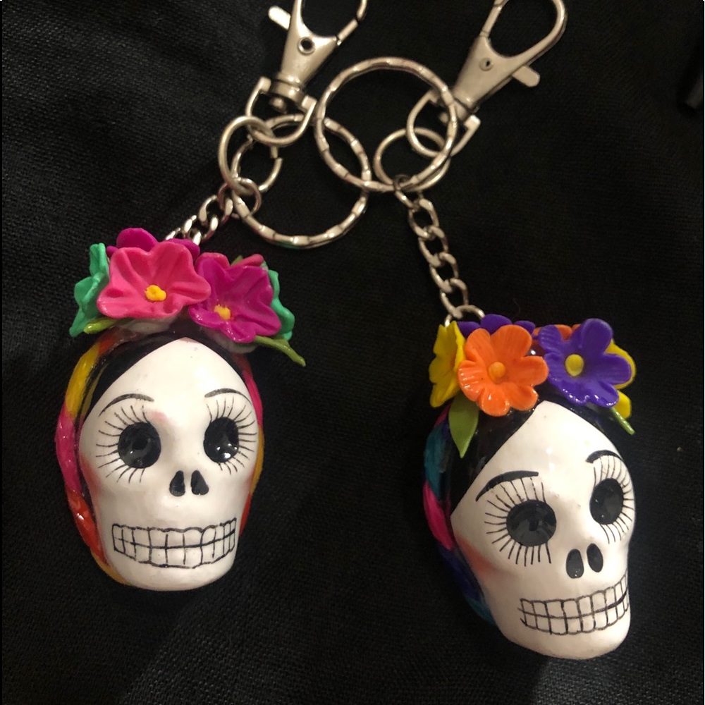 Handcrafted Catrina Keychain - Picture 2 of 4